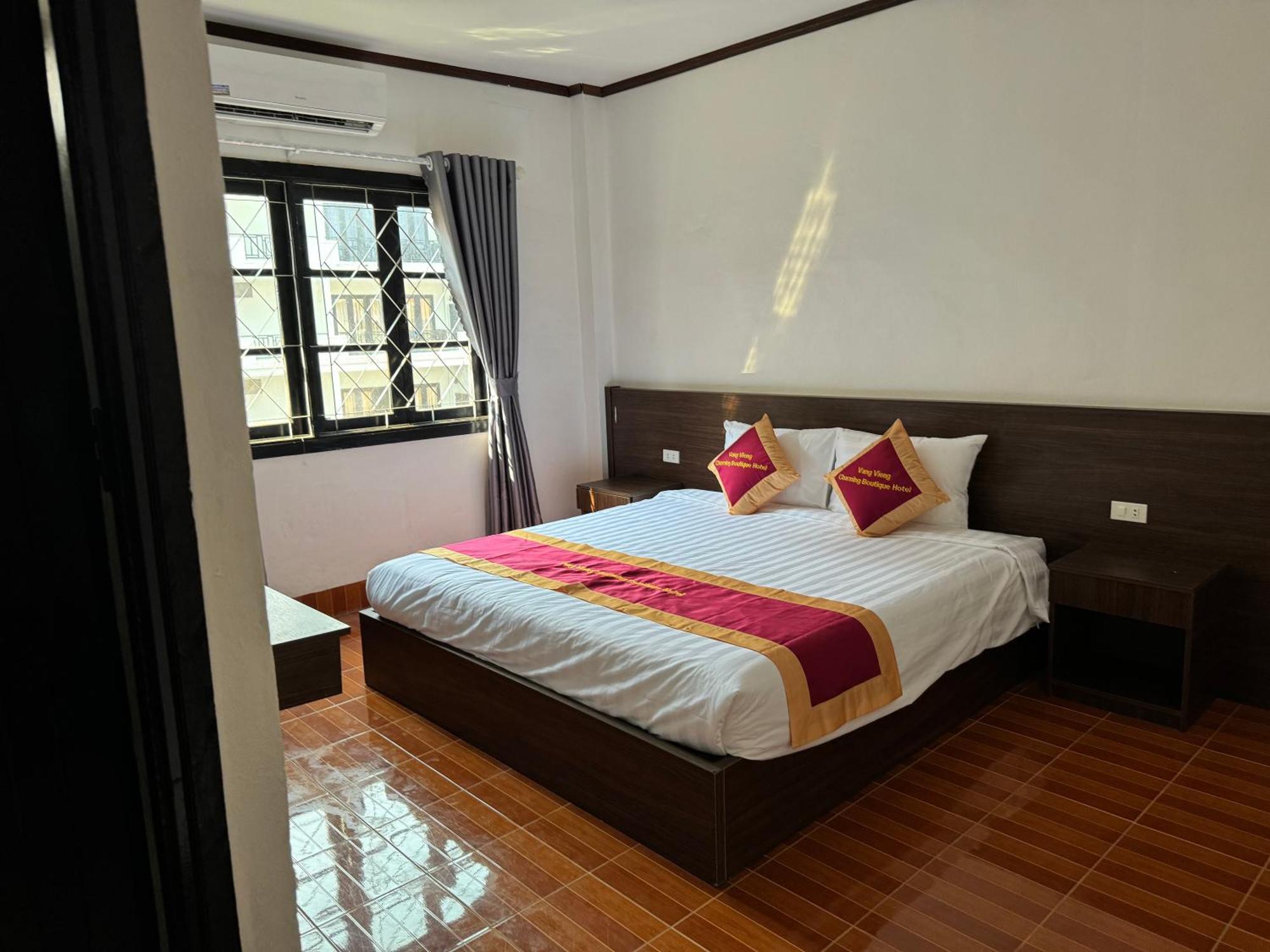 Vangvieng Charming Boutique Hotel วังเวียง ภายนอก รูปภาพ