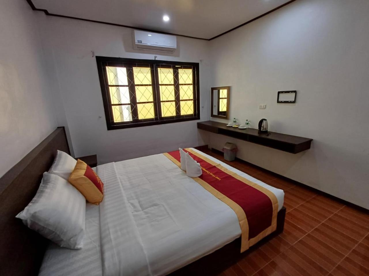 Vangvieng Charming Boutique Hotel วังเวียง ภายนอก รูปภาพ