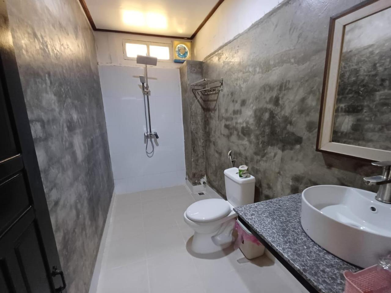 Vangvieng Charming Boutique Hotel วังเวียง ภายนอก รูปภาพ