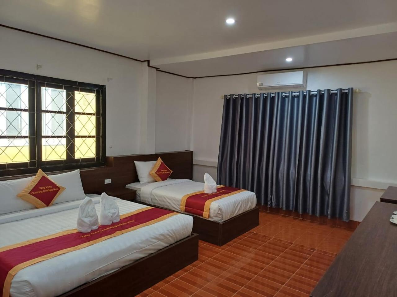 Vangvieng Charming Boutique Hotel วังเวียง ภายนอก รูปภาพ