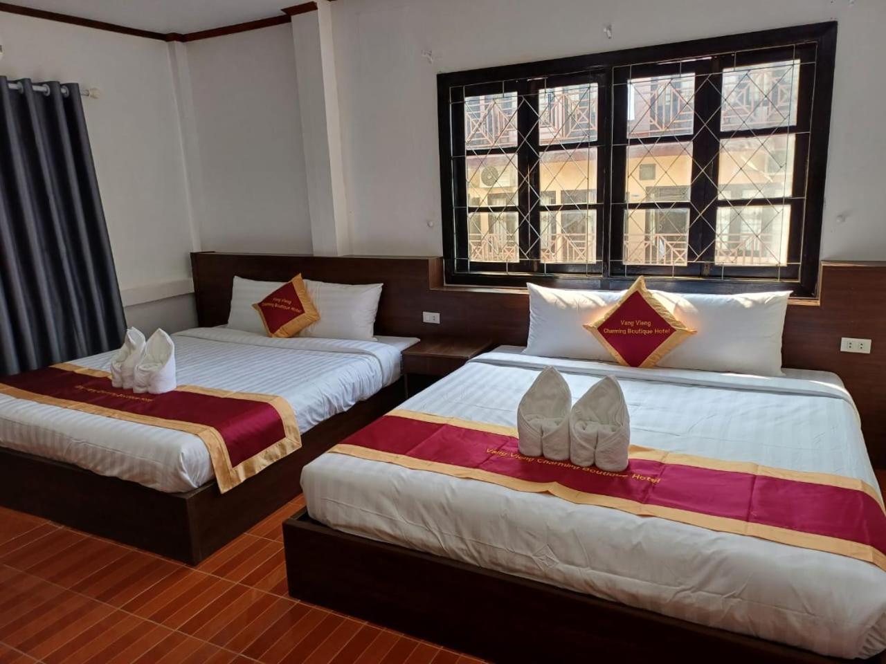Vangvieng Charming Boutique Hotel วังเวียง ภายนอก รูปภาพ